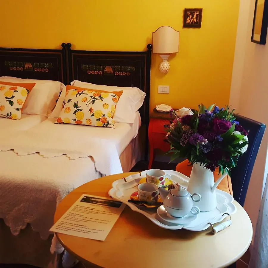 Bed & Breakfast B&B Poggio Caiar Caprino Veronese Italy